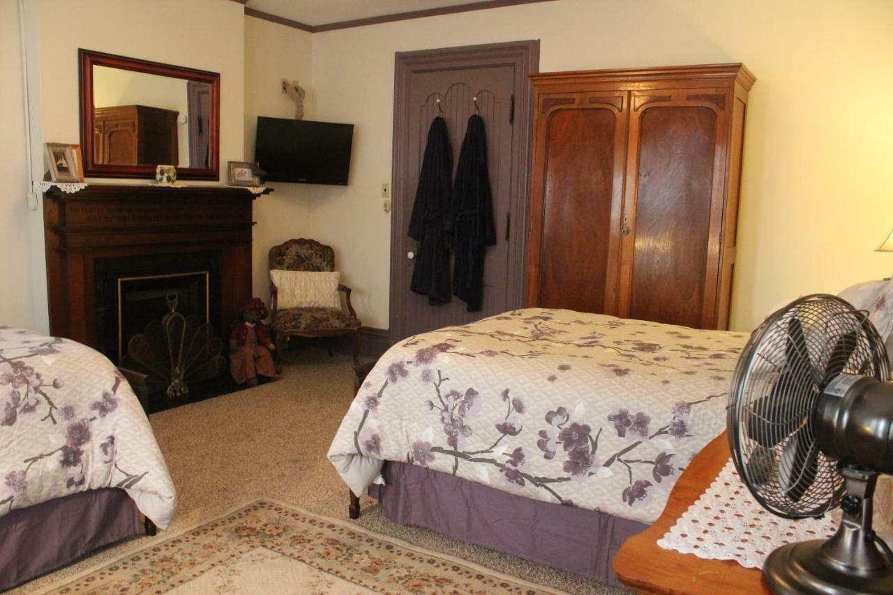 Spencer House Bed & Breakfast อีรี ภายนอก รูปภาพ