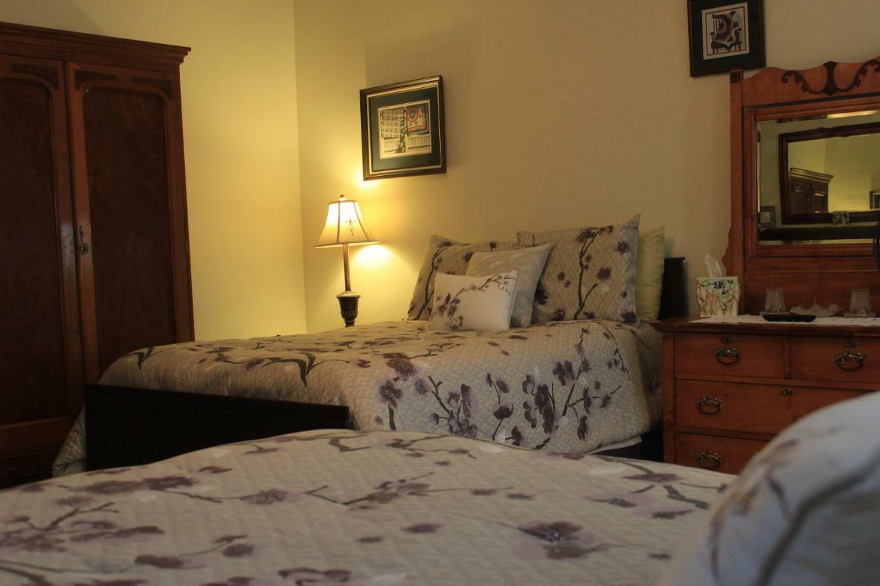 Spencer House Bed & Breakfast อีรี ภายนอก รูปภาพ